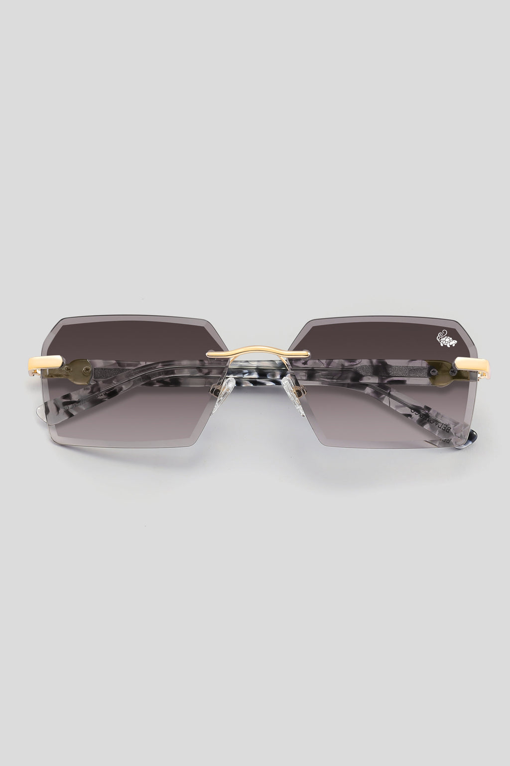 Kennedy White Marble Gold | Smoke