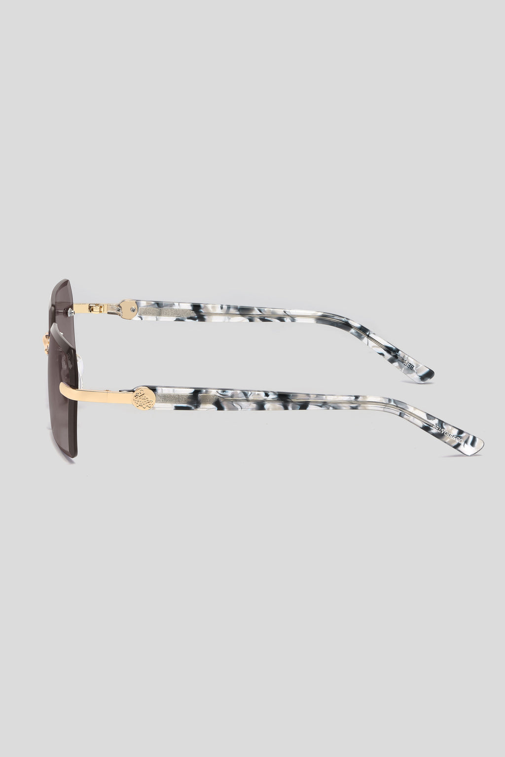 Kennedy White Marble Gold | Smoke